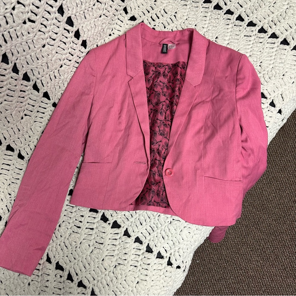 “Divided” cropped blazer